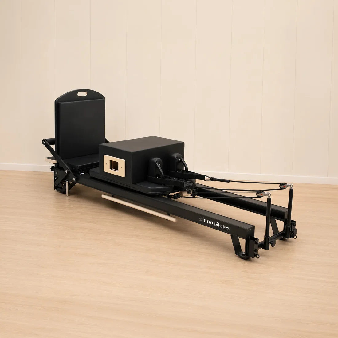 Eleno E2 Max black aluminium Pilates reformer – product image 11