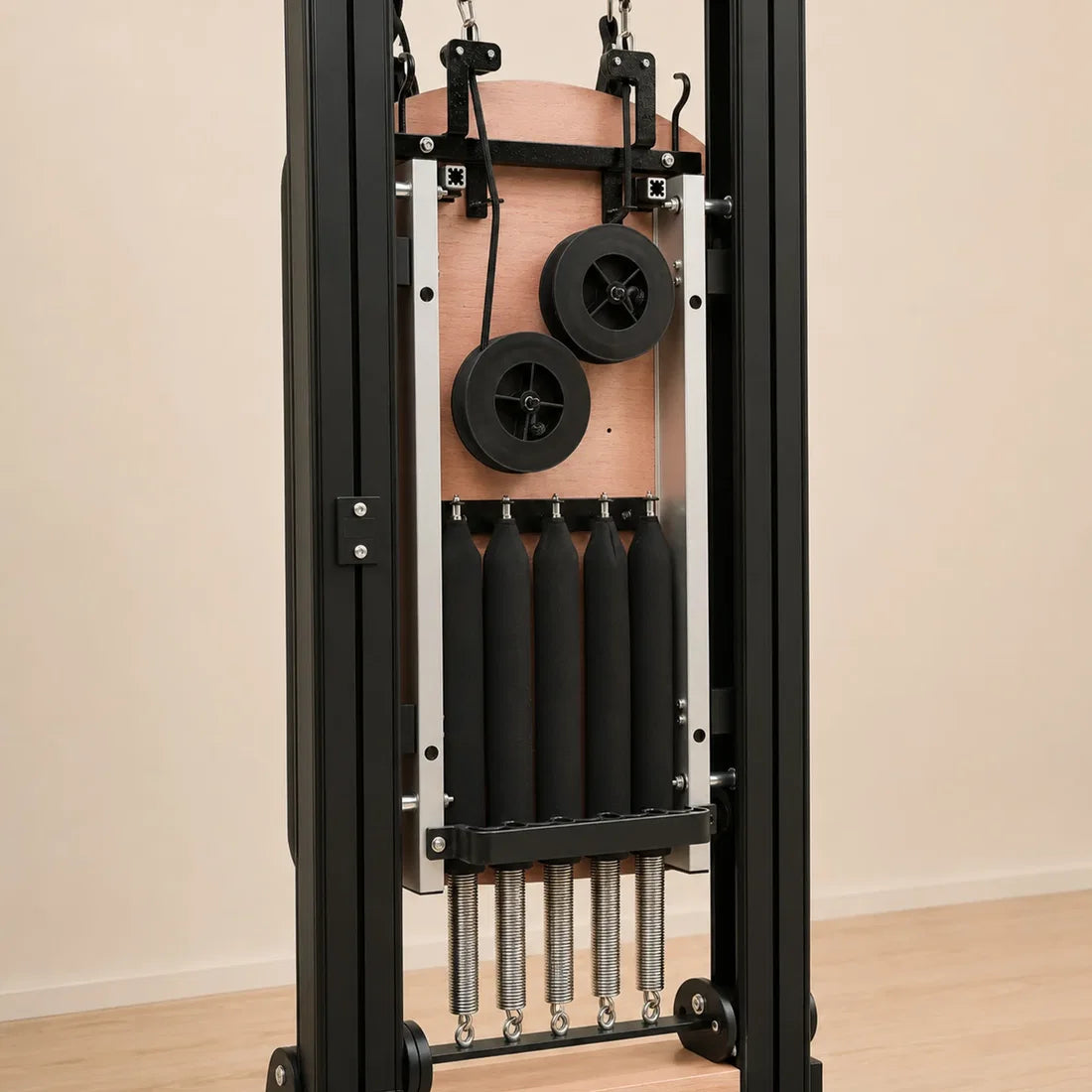 Eleno E2 Max black aluminium Pilates reformer – product image 10