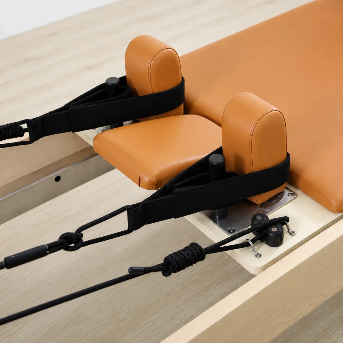 Eleno M4 Pro maple Pilates reformer in brick red – product image 16